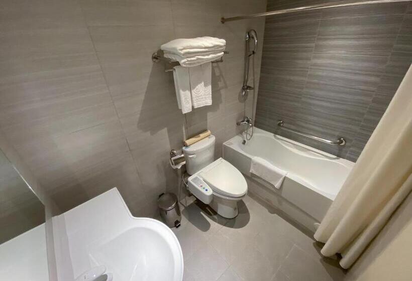 Deluxe Triple Room, Green World Triplebeds