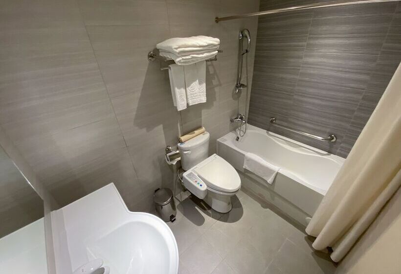 Deluxe Triple Room, Green World Triplebeds