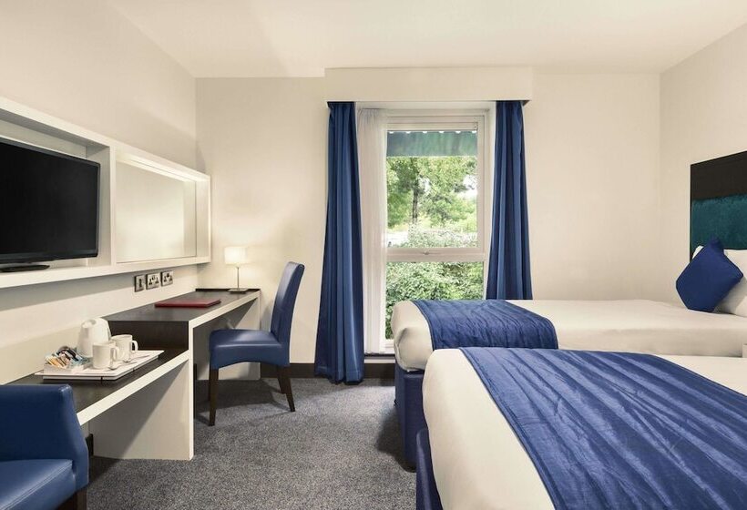 家庭间, Ramada Oxford