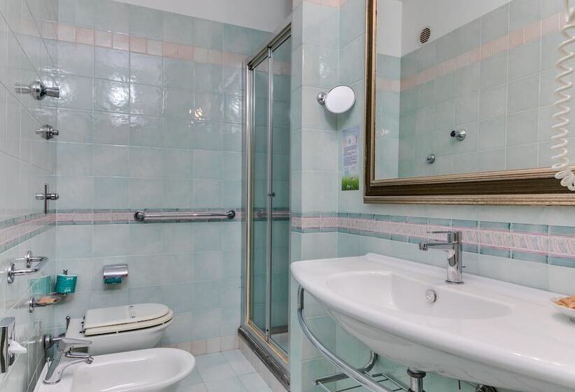 اتاق سوپریور سه تخته, La Tonnara Di Bonagia Resort