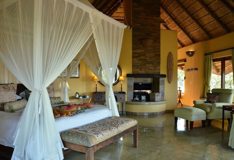 Апартаменты Deluxe 1 Спальня, Motswiri Private Safari Lodge