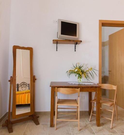 Четырехместный Номер Стандарт, B&b Li Cuti
