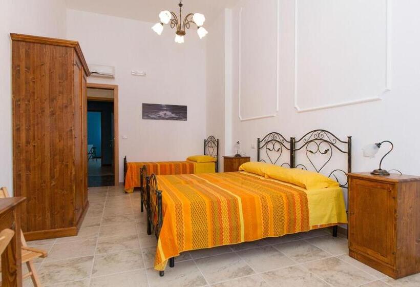 Четырехместный Номер Стандарт, B&b Li Cuti