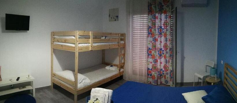 Четырехместный Номер Стандарт Вид на Море, Dimora Fraula Guest House