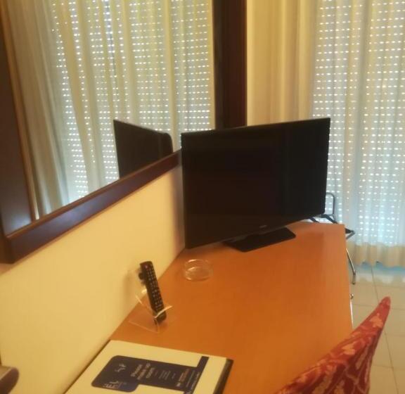 اتاق سوپریور یک تخته, Europa Beach Village
