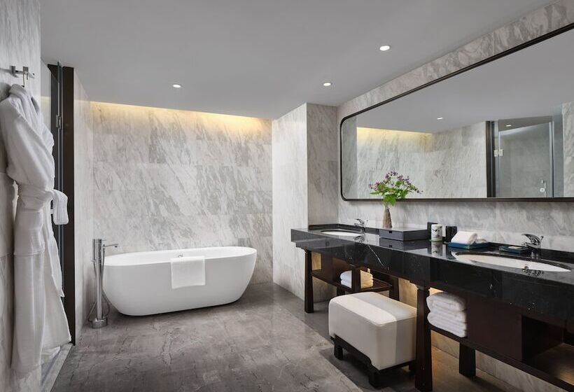 سوئیت کلاب, Intercontinental Resort Jiuzhai Paradise, An Ihg