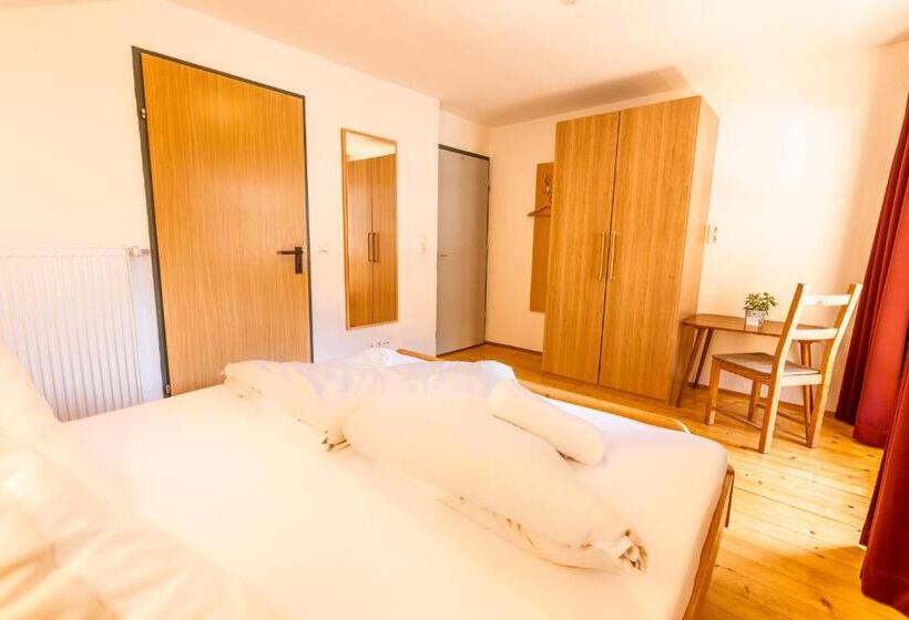 اتاق استاندارد با بالکن, Das Cityhouse