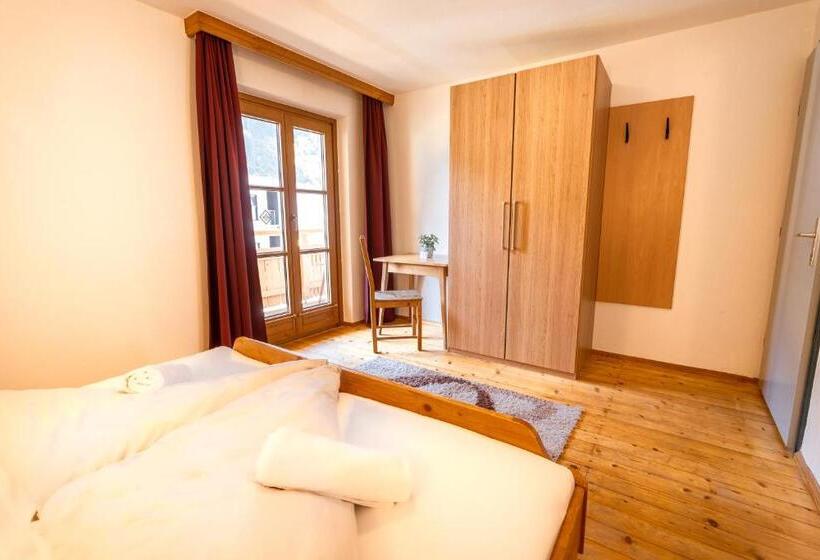 اتاق استاندارد با بالکن, Das Cityhouse