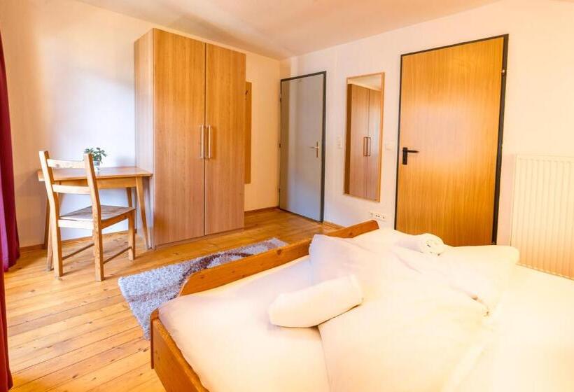اتاق استاندارد با بالکن, Das Cityhouse