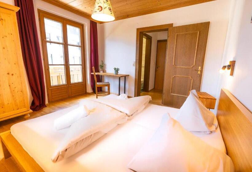 اتاق استاندارد با بالکن, Das Cityhouse