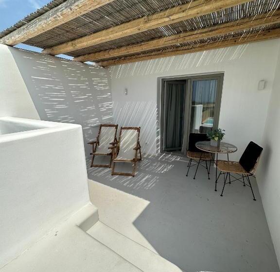 اتاق استاندارد, Aegean Hospitality