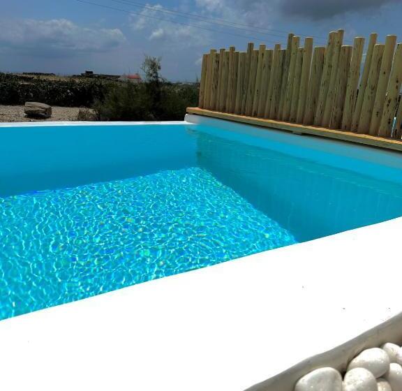 اتاق استاندارد با تخت دو نفره بزرگ, Aegean Hospitality