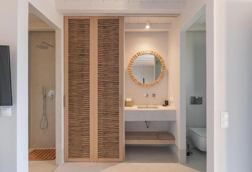 اتاق استاندارد با تخت دو نفره بزرگ, Aegean Hospitality