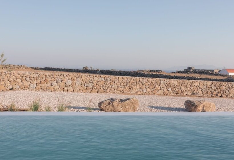اتاق استاندارد با تخت دو نفره بزرگ, Aegean Hospitality