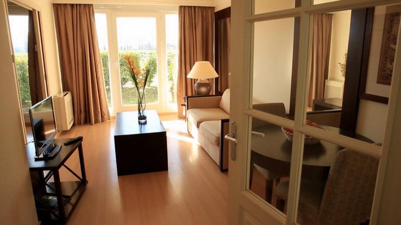 Апартаменты 2 Спальни, Grand Geneve Residence Excellior