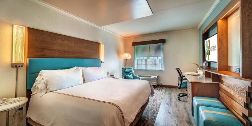 Стандартный Номер Кровать Кинг, Even Hotels Sarasota Lakewood Ranch, An Ihg