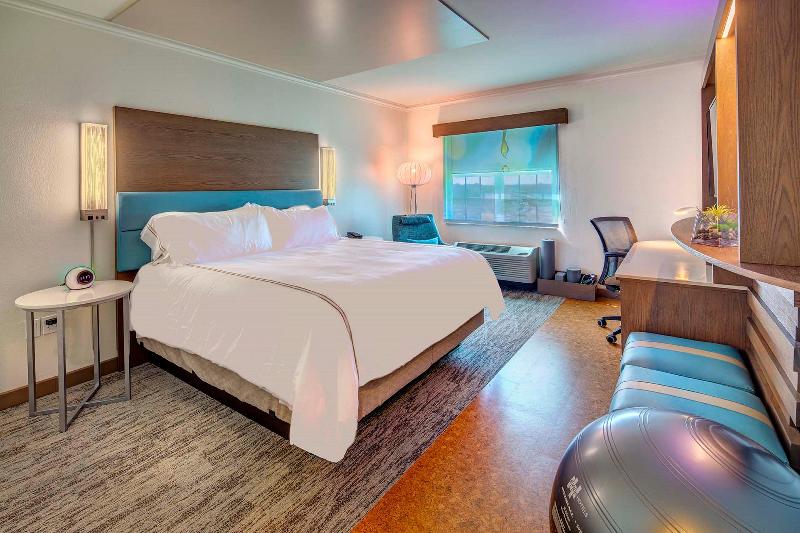 Люкс Кровать Кинг, Even Hotels Sarasota Lakewood Ranch, An Ihg
