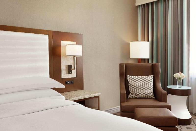스위트 킹사이즈 침대, Hilton Los Angeles/san Gabriel