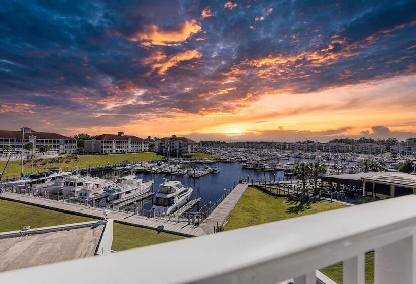 Люкс 2 Спальни, Holiday Inn Express North Myrtle Beach   Little River, An Ihg