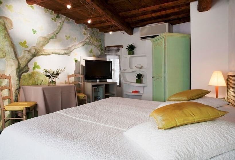 Номер Superior, Le Castellas Hotel & Spa   Teritoria