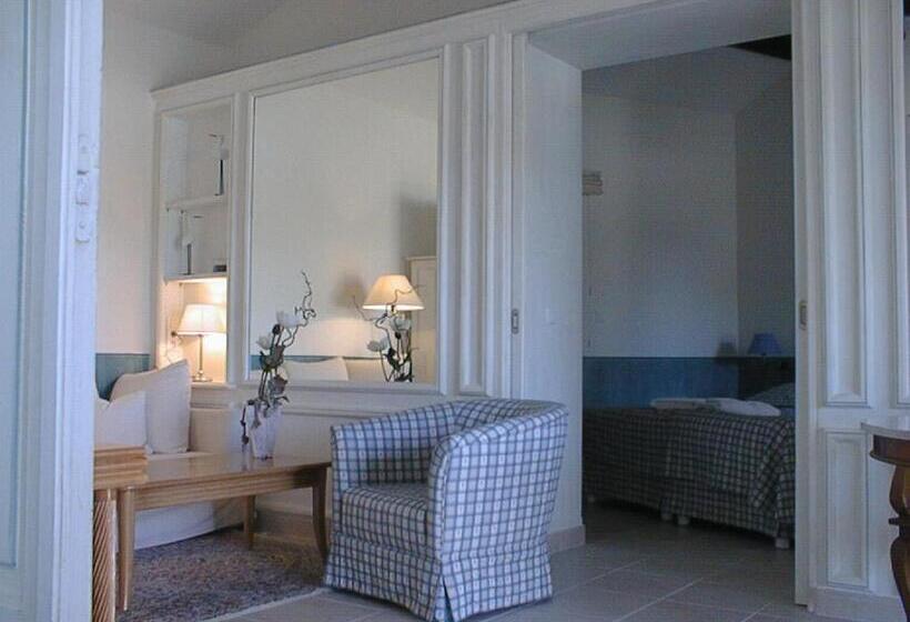 Полулюкс, Hôtel L  Estelle En Camargue