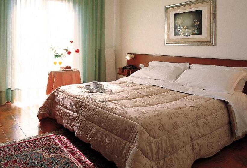 غرفة قياسية فردية, Albergo Boomerang