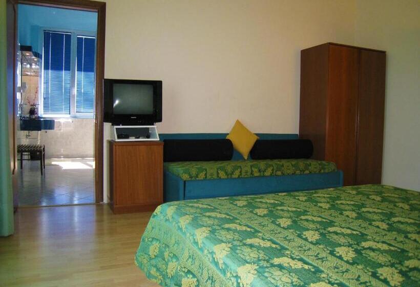 Четырехместный Номер Superior, Albergo Boomerang