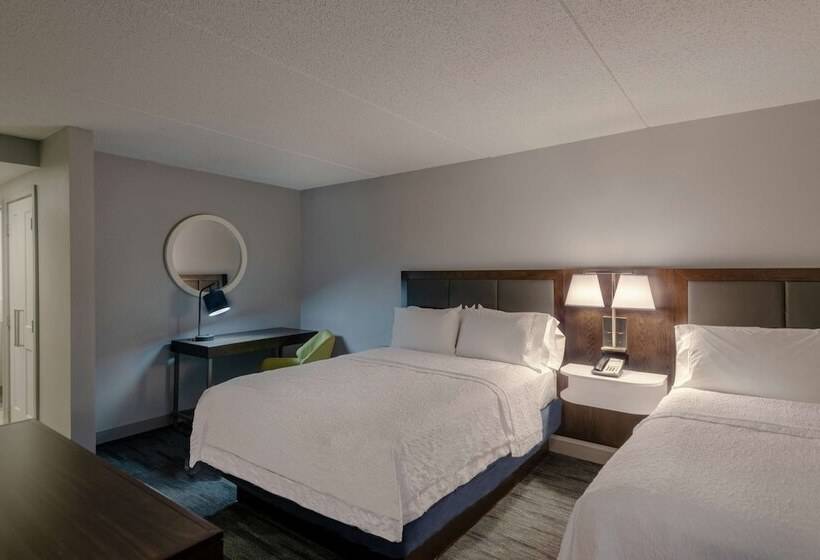 스탠다드 룸 더블 침대 2개, Hampton Inn Waldorf