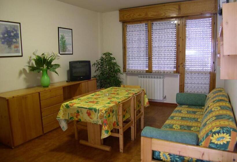 آپارتمان 2 خوابه با بالکن, Residence Isola Verde Cisanello