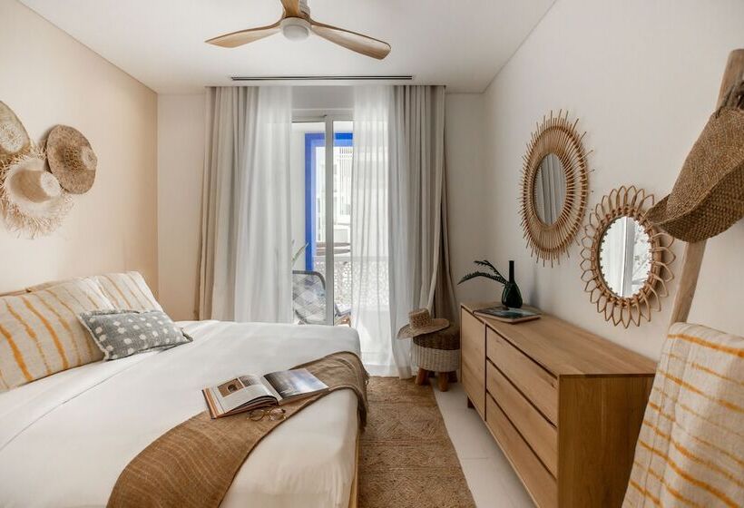 3 Bedroom Duplex Apartment, Cloud7 Residences Ayla Aqaba