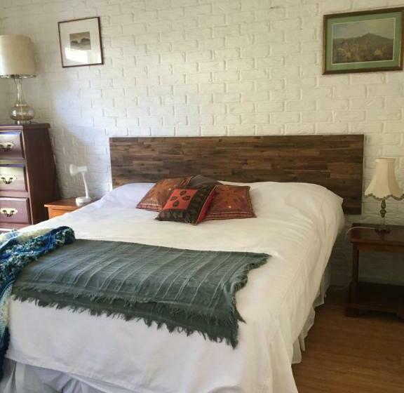 스위트 킹사이즈 침대, Eumundi Guesthouse And B&b