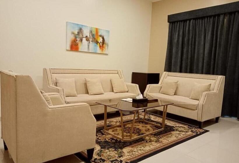 Люкс 3 Спальни, Mafaza Qassim Hotel مفازا القصيم