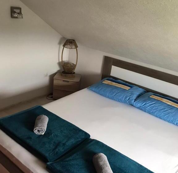 4인용 스탠다드 룸, Apartmani Dino Blagaj