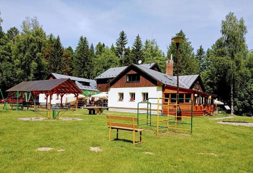 Номер Стандарт Четырехместный Совместный Санузел, Penzion Poslední Míle