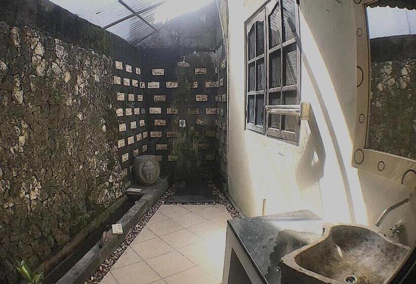 اتاق لوکس سه تخته, Puri Canggu Rooms Ll