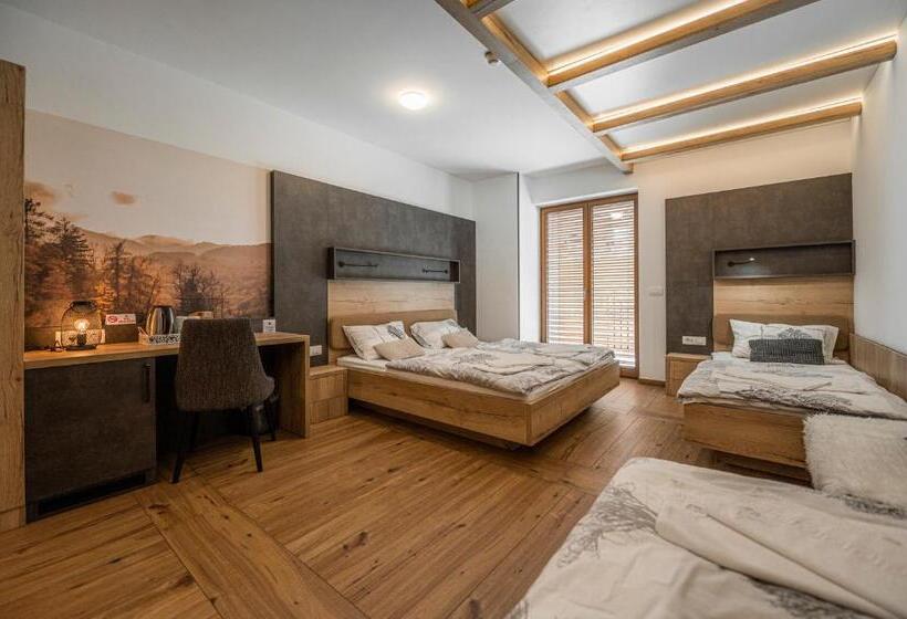 اتاق خانوادگی, Veldes B&b