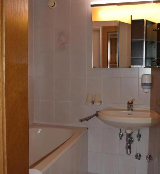 اتاق استاندارد با بالکن, Bergsteiger Zimmer Pension Obermair