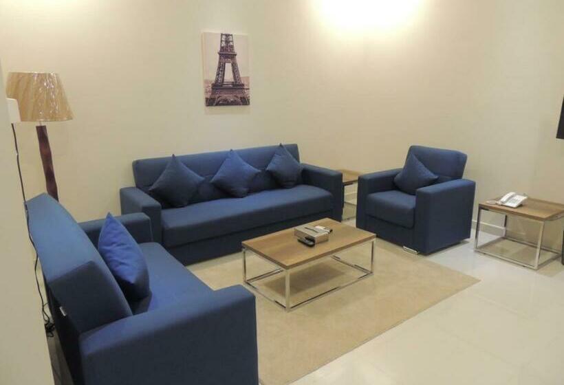 آپارتمان 2 خوابه, Golden Square