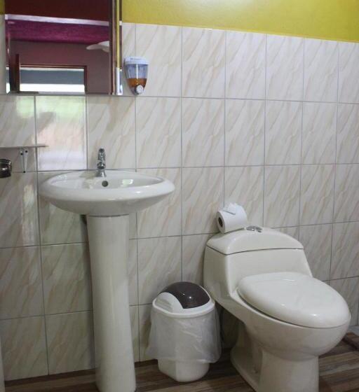 ファミリールーム, Cabinas Cascada Rio Celeste