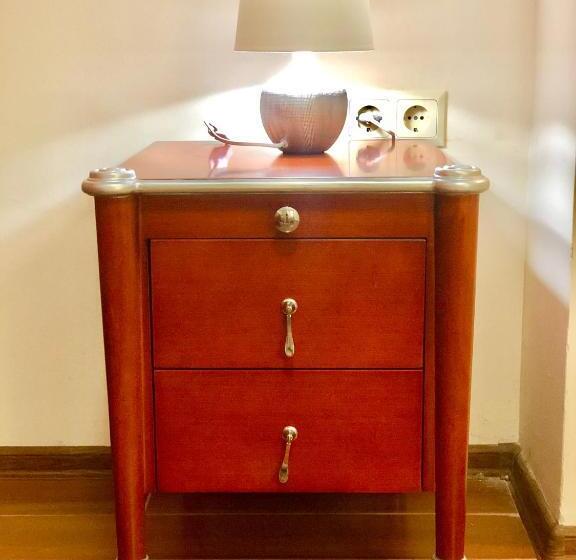 デラックスルーム, Art Green Boutique