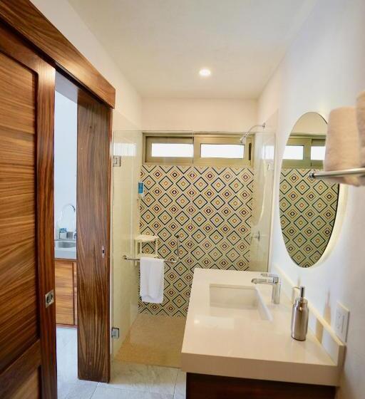 Standard Værelse til 4 pers. med Balkon, Puerto Sayulita