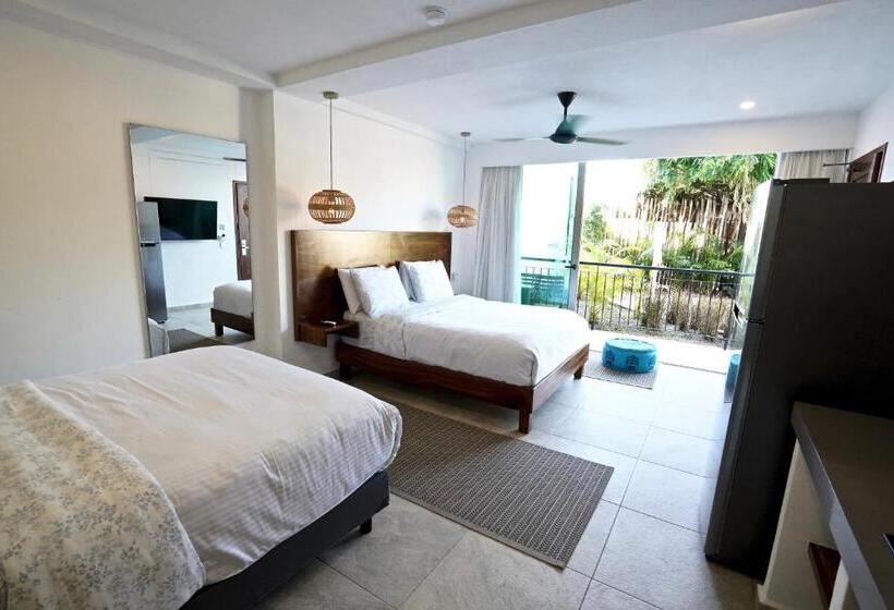 Standard Værelse til 4 pers. med Balkon, Puerto Sayulita