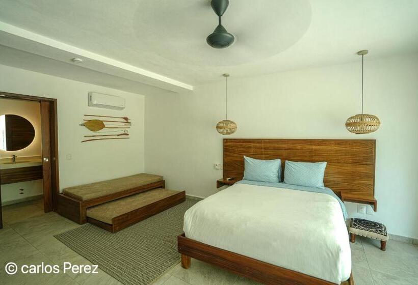 Standard Værelse til 4 pers. med Balkon, Puerto Sayulita