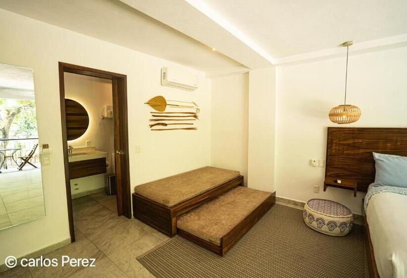 Standard Værelse til 4 pers. med Balkon, Puerto Sayulita