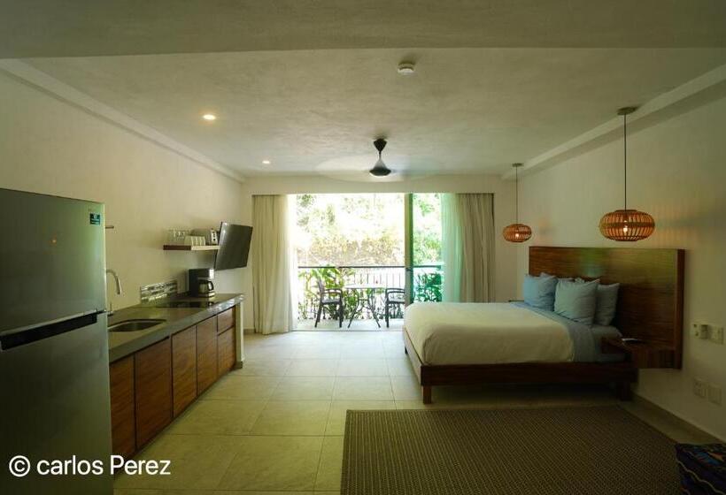 Standard Værelse til 4 pers. med Balkon, Puerto Sayulita