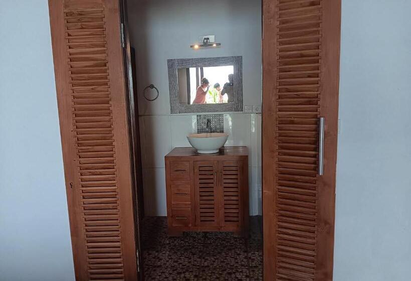 Номер Deluxe, Adore Guesthouse