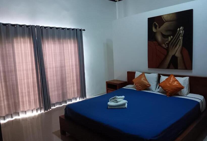 Номер Deluxe, Adore Guesthouse