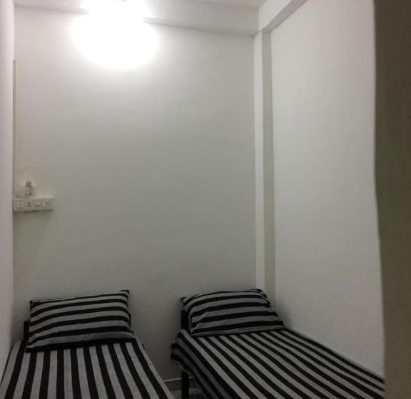 Quarto Basic, Rr House