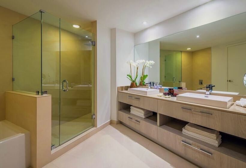 סוויטה משפחתית, Lyfe Beach Resort