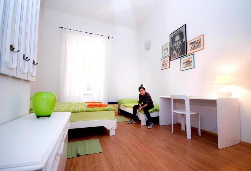 Номер Стандарт Трехместный, Centrálom Apartman